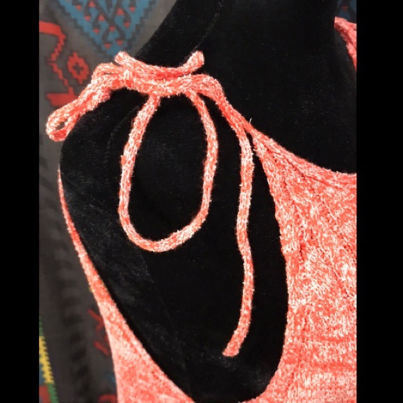 NEW FREE PEOPLE crop top - Picture 3 of 4